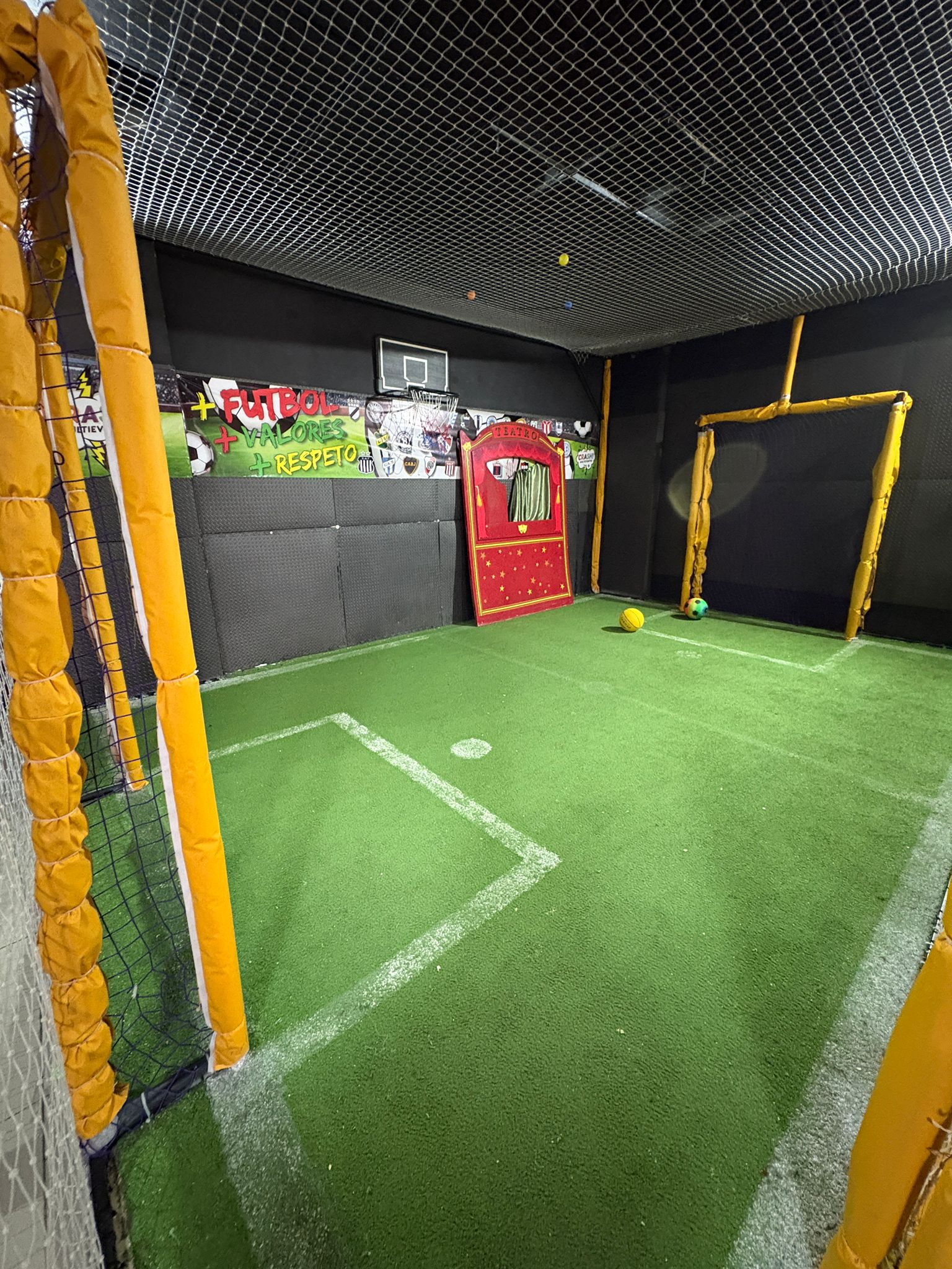 Cancha de fútbol Crash
